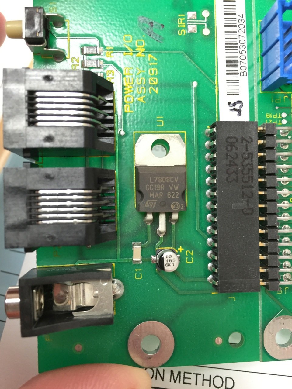 voltage regulator image